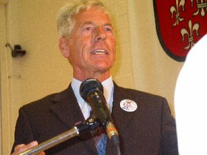 Ministerialdirigent Dr. Wittmann vertrat den kurzfristig verhinderten Staatssekret&auml;r Freller vom Bay. Staatsministerium f&uuml;r Unterricht und Kultus sehr gekonnt und erg&auml;nzte seinen Vortrag mit eigenen Vorf&auml;llen mit Kindern in der Verkehrswirklichkeit in Oberbayern, die - Gott sei Dank - alle gut ausgingen