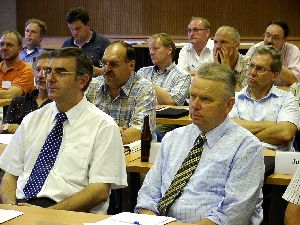 Rechts: Helmut Stock