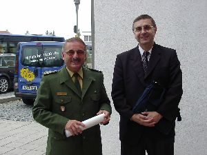 EPHK Hubert Schr&ouml;der und der Polizeipr&auml;sidenten von Schwaben