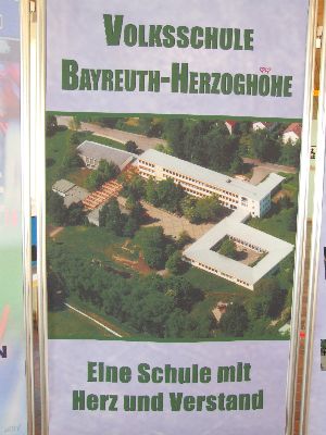 Das ist unsere Schule, eine Schule mit Herz und Verstand