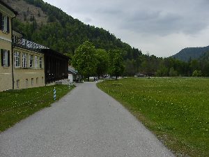 Ende gut, alles gut: Dieser Weg führt zum Parkplatz und damit zur Heimreise der Oberbayern und der Münchner