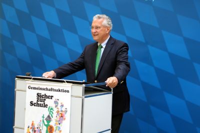 Bayerns Innenminister Joachim Herrmann ruft zur besonderen Vorsicht der Verkehrsteilnehmer anlässlich des Schulbeginns auf