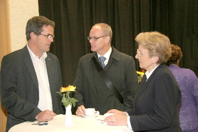 Landesgesch�ftsf�hrer Rainer Salz, LVW Bayern, stellvertretender Pressesprecher des StMI, Holger Plank und Frau MRin Maria Els, StMI