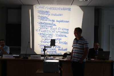 Gruppenbericht am Overheadprojektor