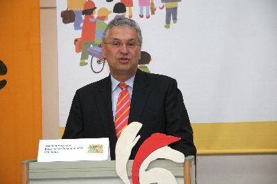 Der Bayerische Staatsminister des Innern bei seinem Vortrag