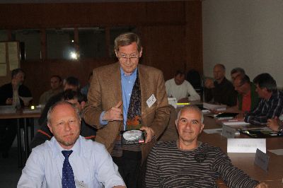 Hier sieht man die Freude des GF und das wundersch�ne Auto besonders gut